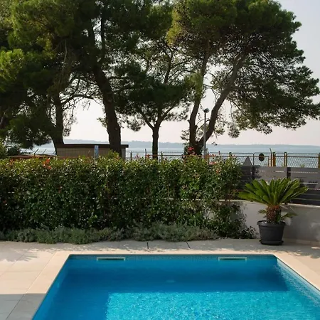 Fasana - Penthouse With Jacuzzi Fazana