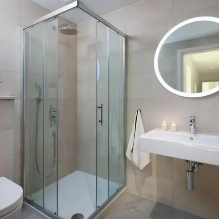 Guest house Fasana - Penthouse With Jacuzzi