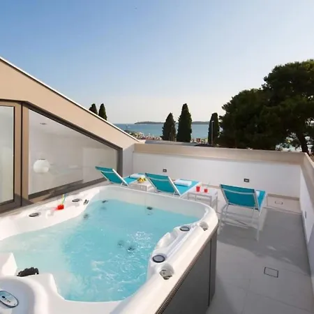 Fasana - Penthouse With Jacuzzi