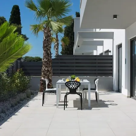 Fasana - Penthouse With Jacuzzi Guest house *