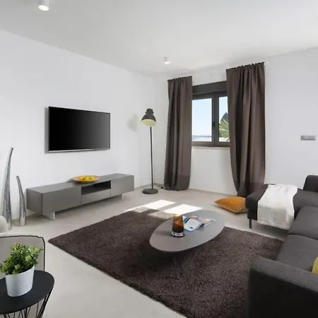 Guest house Fasana - Penthouse With Jacuzzi *