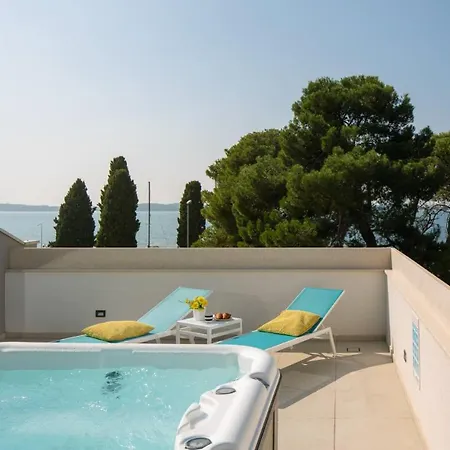 Fasana - Penthouse With Jacuzzi Guest house *