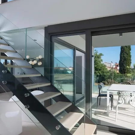 Fasana - Penthouse With Jacuzzi *